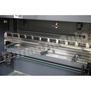 Piegatrice Idraulica NC per Lamiera in Acciaio al Carbonio WC67K 160T 3200mm con Sistema di Controllo E30 e Garanzia a Lungo Termine - Product Image 3