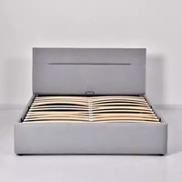 Marco de cama de almacenamiento de elevación de Gas de tamaño doble/Queen/King con estilo moderno hecho de madera con tiras de cuero PU cromadas brillantes