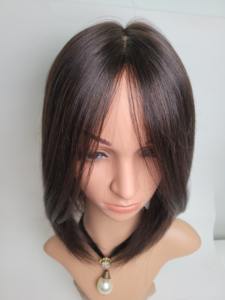 Perruque en cheveux humains Bob légère de 10 pouces, à clipser, avec bonnet respirant pour les patients en chimiothérapie, couleur naturelle, nouée à la main, petite taille - Product Image 3