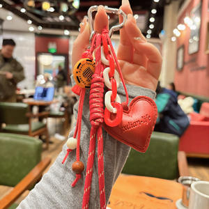 حقيبة صغيرة على شكل قلب مصنوعة يدويًا من الجلد والحبال، هدية عيد الحب للأزواج، سلسلة مفاتيح متعددة الوظائف - Product Image 4