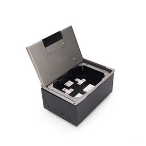 Caja de Alimentación y Datos para Piso de Concreto con Altura Ajustable, Cubierta de Acero Inoxidable y Salida para Cables - Product Image 2