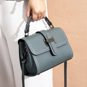 Sac à bandoulière en similicuir avec sangle amovible, panier à légumes, grande capacité, sac à bandoulière pour unisexe, style minimaliste tendance - Product Image 3