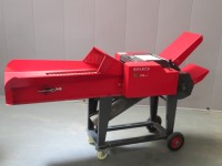 Broyeur de fourrage à haute pulvérisation 9ZR-2.8 3KW 2.8T/H avec sortie soufflante pour ferme bovine