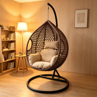 Fauteuil suspendu en osier PE avec poignée, chaise balançoire pour un intérieur et un jardin confortables
