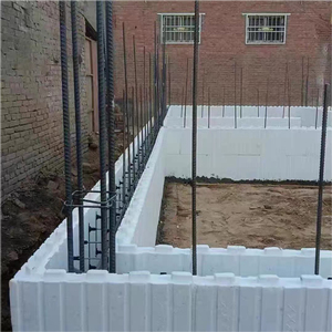 Blocs ICF, coffrages en béton isolés, panneaux <span class=keywords><strong>de</strong></span> <span class=keywords><strong>coffrage</strong></span> en béton, système <span class=keywords><strong>de</strong></span> construction en blocs ICF, matériaux <span class=keywords><strong>de</strong></span> construction - Product Image 4