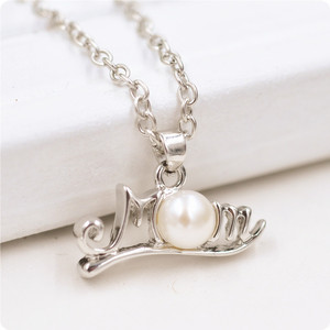 Collana con perle finte e catena per donna, collana regalo per la festa della mamma - Product Image 2