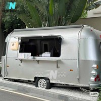Nouvelle remorque alimentaire mobile moderne pour pizza et glaces avec station de snacks hot-dogs, construction en acier inoxydable et toilettes