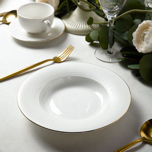 จานขอบสีทองลึก23ซม. สุดหรูเครื่องใช้บนโต๊ะอาหารสำหรับงานแต่งงานจานพอร์ซเลนและจานถ้วยชามสำหรับงานแต่งงานที่หรูหรา - Product Image 3