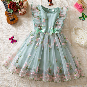 <span class=keywords><strong>Vestidos</strong></span> <span class=keywords><strong>para</strong></span> Niña 2026, Vestido Floral con Parches de Tul Verde <span class=keywords><strong>para</strong></span> Niña - Product Image 1