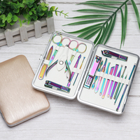Kit de manucure professionnel de luxe 18-en-1 en acier inoxydable de haute qualité, durable et coloré pour bébés, pour salon de beauté et soin des cuticules