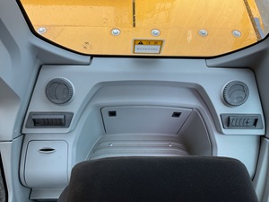 Excavadora Hidráulica Pequeña XCMG XE135G de 13 Toneladas con Cucharón para Venta - Product Image 6