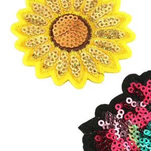 Patchs thermocollants en chenille Ortha Evra, design mode, perles, auto-adhésifs 3M, tissés, paillettes dorées, broderie, pour sacs et chapeaux - Product Image 1