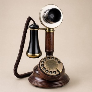 Téléphone fixe vintage antique à cadran rotatif, base en bois, combiné noir, cordon en laiton - Product Image 1