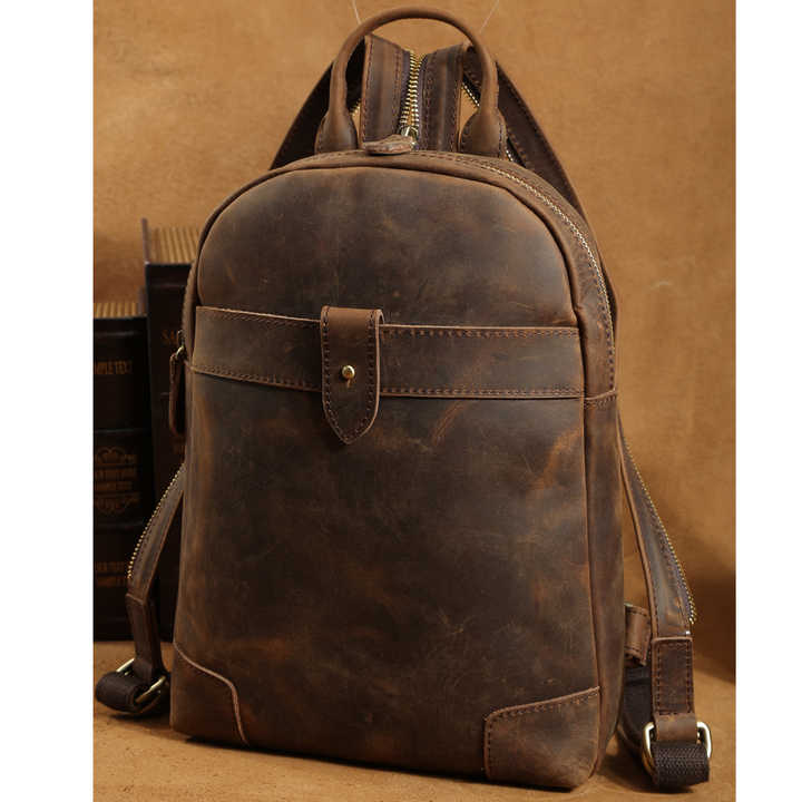 backpack traveller Lite 40L by Tortuga SKU:SPSW20000PGA Ma Sato ensuring secure storage for Travel Backpack vs. Rolling