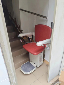 <span class=keywords><strong>Monte</strong></span>-<span class=keywords><strong>escalier</strong></span> à prix avantageux, homologué CE, capacité de charge de 120 kg, <span class=keywords><strong>monte</strong></span>-<span class=keywords><strong>escalier</strong></span> résidentiel fiable de 150 kg, chaise de <span class=keywords><strong>monte</strong></span>-<span class=keywords><strong>escalier</strong></span> facile à utiliser et à installer - Product Image 3
