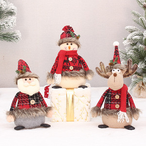 Poupée rétractable de Noël en tissu écossais rouge, ensemble de poupées pour décoration intérieure, ornement de salon - Product Image 4