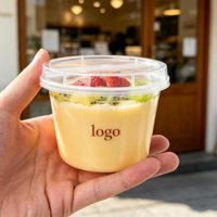 Vente en gros de gobelets à dessert ronds transparents de 220 ml, résistants au four, en PP, avec couvercles et cuillères, pots en plastique pour yaourt, pouding, crème glacée