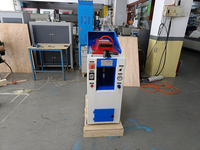 Machine de pressage manuelle pneumatique à tête unique pour la pose de semelles de chaussures