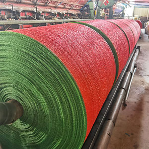 Bolsa de malla Raschel roja directa de fábrica en rollo Material PE Tamaño y color personalizables para embalaje de verduras de cebolla y patata - Product Image 2