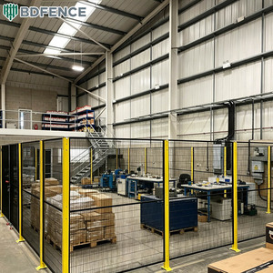 Clôture robotisée de fabrication exquise, barrière modulaire en treillis galvanisé, design luxueux pour zones industrielles de haut niveau - Product Image 2