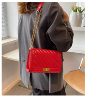 OEM ODM Sac à main pour femme Sac à bandoulière Mode Simple Designer Marque de luxe Sac à rabat en cuir à chaîne Sac à bandoulière pour femmes