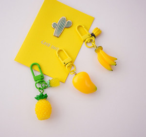 Porte-clés 3D mignon en forme de fruits et légumes, pendentif alimentaire simulé, breloque créative pour sac, cadeau pour femmes et filles - Product Image 5