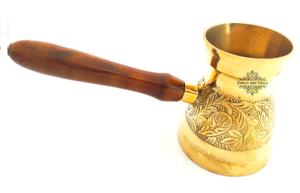 IndianArtVilla Tasse de bouilloire turque en laiton fabriquée à la main avec manche en bois-Vaisselle pour le stockage et le service - Product Image 2