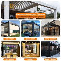 Pergola rétractable robuste en aluminium avec système de protection solaire motorisé et porte coulissante en verre pour projet de terrasse de villa moderne