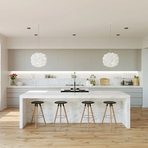 Gabinetes de Cocina Modernos Modulares de Estilo Europeo/Australiano, Madera de Pino Maciza, Puertas de Tablero de Partículas Ecológicas, Alta Calidad - Product Image 1