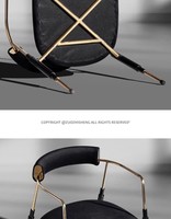 Chaise de salle à manger minimaliste italienne en métal avec accoudoirs et revêtement en tissu, mousse haute élasticité – Mobilier moderne pour restaurants