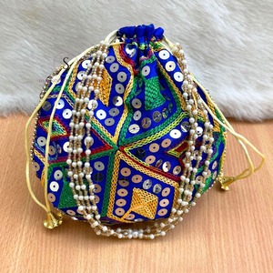 Monedero tradicional para Festival, elegante bolso Gujarati para boda, hecho a mano con bordado de hilo, decoración informal con estampado en forma de bolso - Product Image 6