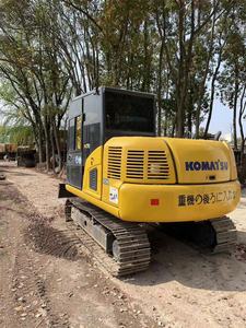 รถขุดขนาดเล็กมือสอง Komatsu PC70-8 7 ตัน ญี่ปุ่นแท้ ราคาคุ้มค่า ใช้งานน้อย ชั่วโมงการทำงานต่ำ เหมาะสำหรับงานก่อสร้าง - Product Image 1
