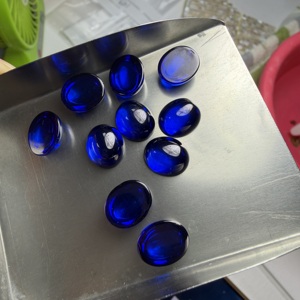 Créé en laboratoire # 34 pierres précieuses synthétiques en corindon bleu royal, taille cabochon ovale, en vrac - Product Image 1