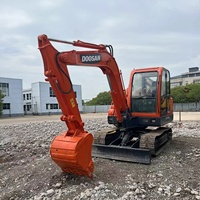 Excavatrice sur chenilles DOOSAN DX75 d'occasion, faible nombre d'heures de travail, mini-excavatrice DOOSAN d'origine de 7,5 tonnes pour la construction