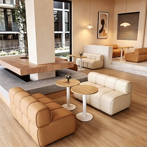 Set di Tavoli e Divanetti in Stile Moderno Crema per Ristoranti, con Cuscini in Pelle per Caffè e Bistrot - Product Image 3