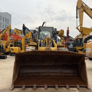 Chargeuse sur pneus Komatsu WA470 robuste avec une grande capacité de godet et une efficacité opérationnelle élevée - Product Image 5