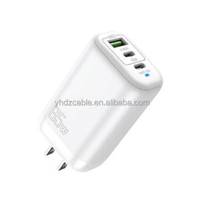 อะแดปเตอร์ชาร์จเร็วแบบพกพา USB รุ่นใหม่ปี 2025 พร้อมปลั๊ก USB A+C 3 พอร์ต รองรับ PD สำหรับชาร์จโทรศัพท์มือถือ แล็ปท็อป และแท็บเล็ต - Product Image 1