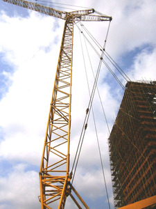 Grúa sobre orugas Demag CC1000 usada, máquina elevadora de 200T, grúa hidráulica en venta - Product Image 3