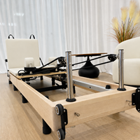 Lit de Pilates pliable en érable pour entraînement professionnel en studio, cadre en bois, logo personnalisé