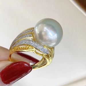 แหวนมุกทรงกลมสีขาวออสเตรเลีย 13-14 มม. โปร่งใสไร้ตำหนิ เงินแท้ S925 ประดับเพชรญี่ปุ่น เครื่องประดับหรูหราสไตล์ราชินี - Product Image 3