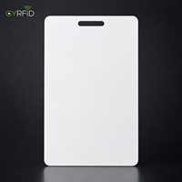 Carte RFID PVC vierge personnalisée avec logo imprimé 13,56 MHz/125 kHz, carte de visite NFC PVC avec trou pour cordon