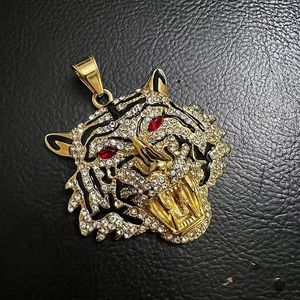 Collier pendentif tête de tigre Yunnique en acier inoxydable plaqué or avec sertissage pavé, bijoux hip-hop pour homme, cadeau - Product Image 4