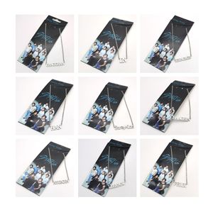 Collana in Acciaio Inossidabile K POP Straykids con Ciondolo Targhetta Nome FELIX HAN BANGCHAN HYUN CHANHGBIN - Regalo Unico per i Fan - Product Image 2
