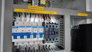Macchina Pneumatica per Foratura <span class=keywords><strong>YPA</strong></span> 200T con Alimentatore in Vendita - Product Image 2