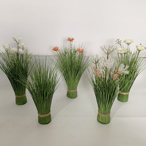 Césped Artificial Minimalista en Tubo, Decoración de Salón con Plantas Artificiales y Diseño Floral - Product Image 2
