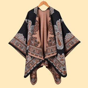 Écharpe <span class=keywords><strong>poncho</strong></span> réversible rayée coupe-vent à séchage rapide de haute qualité pour <span class=keywords><strong>femme</strong></span>, idéale pour les voyages d'hiver - Product Image 1