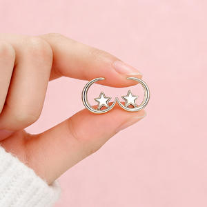 Pendientes de Aro de Oro Blanco E3146 con Estrella, Minimalistas, Unisex, Joyería Fina - Product Image 4