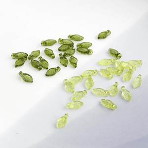 100 Breloques Feuille Verte Transparente en Acrylique/Plastique/Lucite pour Boucles d'Oreilles, Accessoires de Bijoux Faits Main DIY pour Boucles d'Oreilles - Product Image 4
