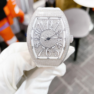 Montre en verre sertie de diamants en moissanite avec mouvement à quartz exclusif, finition radieuse, qualité artisanale exceptionnelle pour un style distinctif - Product Image 3