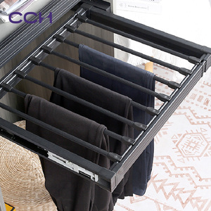 Perchero telescópico para pantalones con marco de aluminio, amortiguación y extracción, barra gris, marco gris, 600 a 900 mm, para armario - Product Image 6